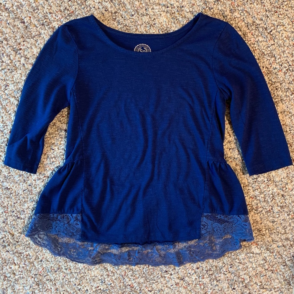 Navy shirt with lace bottom & 3/4 length sleeve